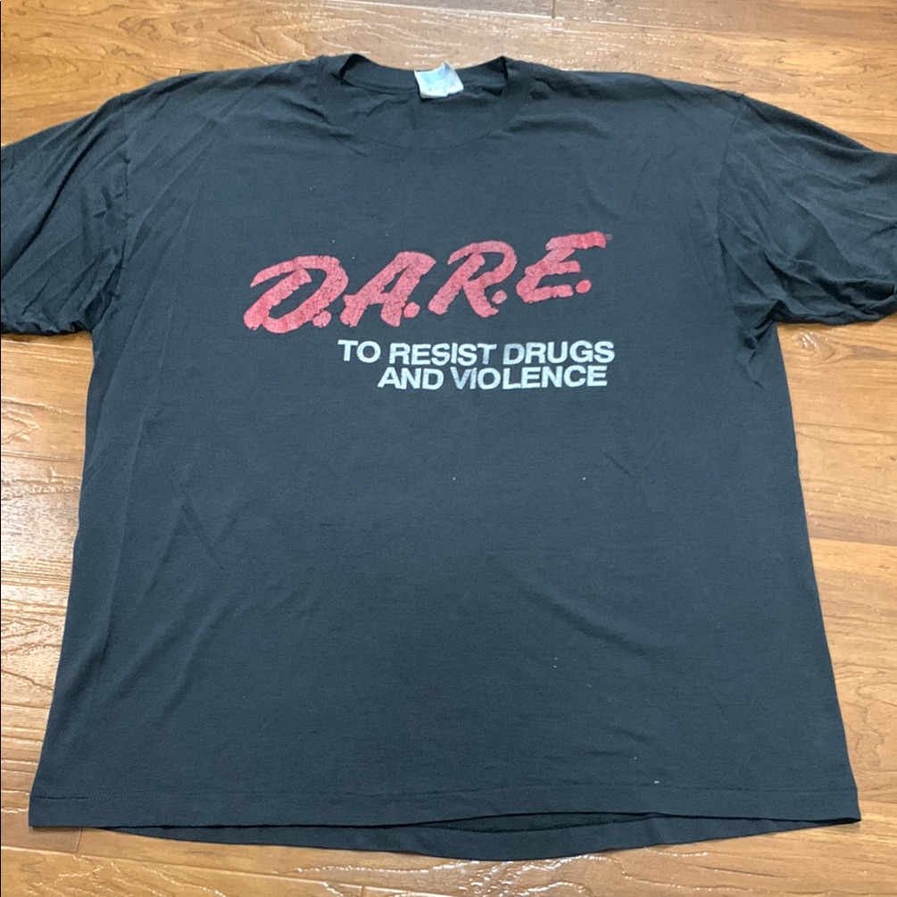Vintage D.A.R.E. To Resist Drug And Violence Graphic T-Shirt